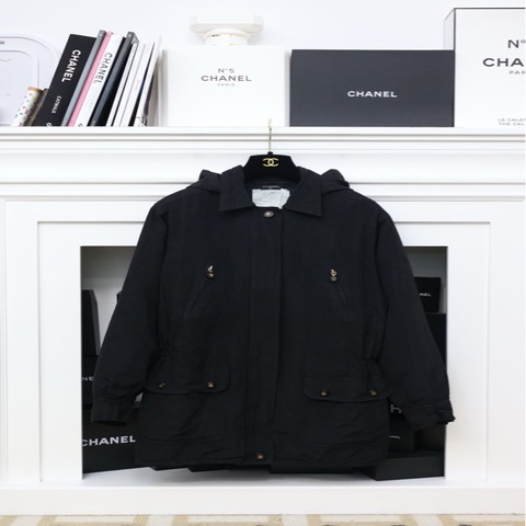 Chanel 94年黑金纽扣四口袋可拆卸连帽外套棉服