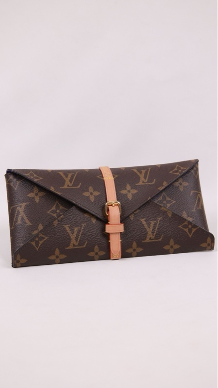 LV 金银老花图案吸管手拿包