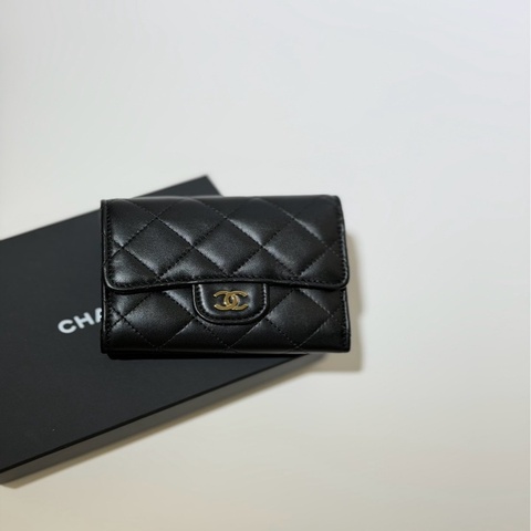CHANEL｜經典款 翻蓋三折短夾