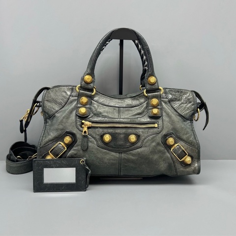 【千禧辣妹👩🏻‍🎤鉚釘機車🏍️】Balenciaga巴黎世家機車包灰綠色
