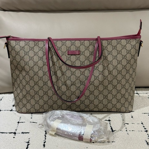 Gucci粉色托特包 底長39.5
