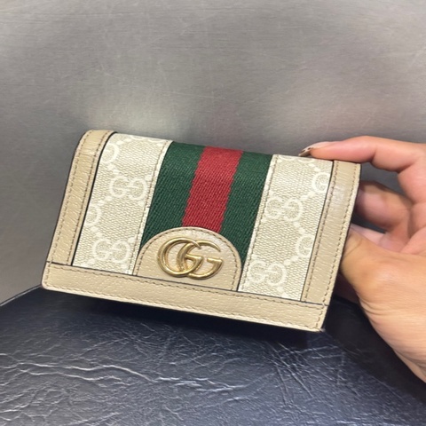 Gucci 老花短夾