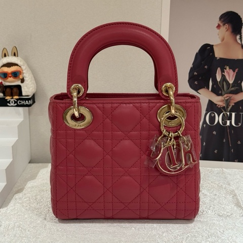 Dior三格戴妃粉色羊皮 閒置品 琺瑯扣 20年編碼帶芯片 。