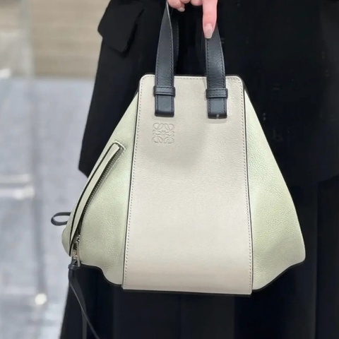 ✨Loewe羅意威｜Hammock吊床包｜莫蘭迪色系 豆綠/淺沙色/黑色三拼色｜小號｜98新