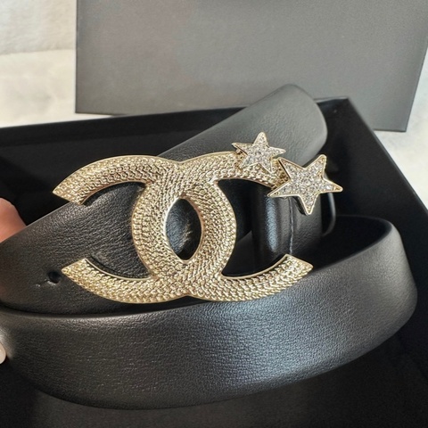 Chanel 星星水鑽雙C皮帶｜黑色小牛皮，尺碼70，全套齊盒連防塵袋