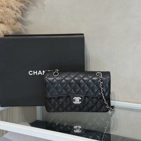 CHANEL 經典口蓋包 CF23 - 粒面牛皮黑銀