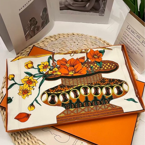 Hermès 儀式感餐桌巾