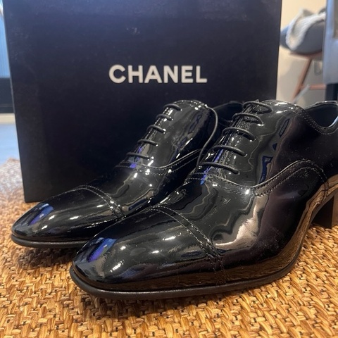 CHANEL 黑色漆皮 鞋 42號