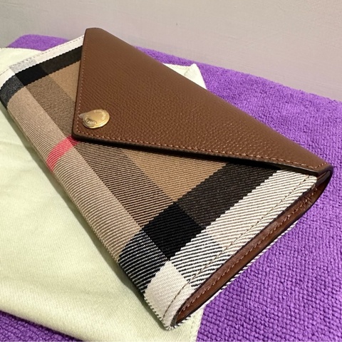 專櫃正品 BURBERRY 經典格紋  長夾 時尚長夾 皮革長夾 發財包