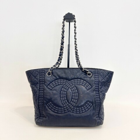 Chanel/香奈兒深藍色牛皮外縫線logo皮穿鏈單肩托特包