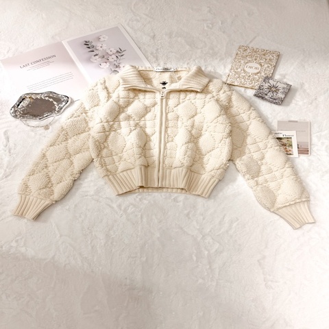 Dior米白菱格短款外套