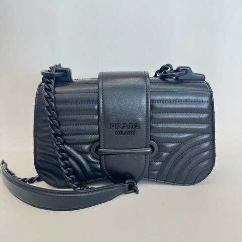 Prada/普拉達黑色Prada Sidonie 小號鏈條包