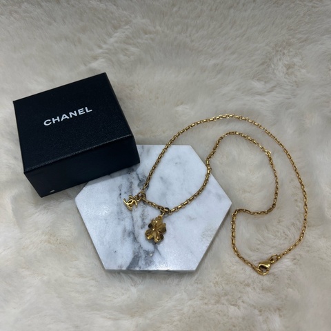 chanel vintage 四葉草頸鏈 IA692