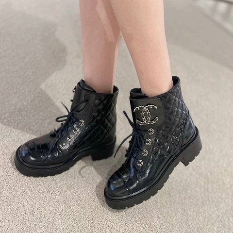 Chanel香奈兒油蠟皮菱格紋短靴 黑金 牛皮 百搭不挑人 36碼 跟高4cm