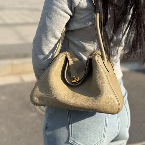 🐎Hermes愛馬仕｜Lindy26 風衣灰 金扣｜TC皮｜98新｜U刻