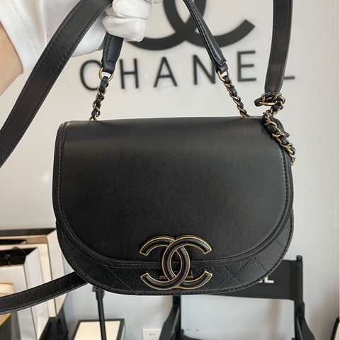 Chanel香奈兒 黑金古巴系列翻蓋郵差包  24開 沒卡