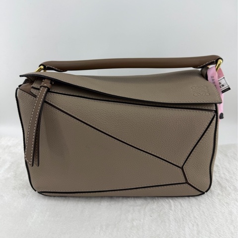 LOEWE 羅意威 Puzzle小號幾何包 沙色 底24