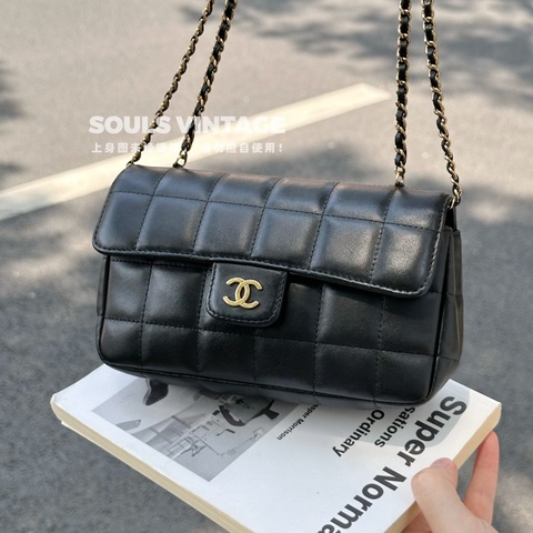 Chanel • 經典黑金冰格Cf Mini