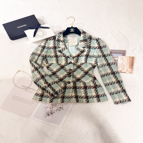 CHANEL Tweed外套