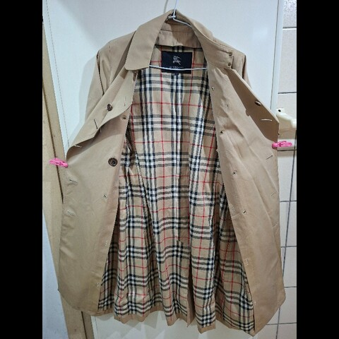 40碼／原價8萬／Burberry／時尚女神長版風衣／有腰帶