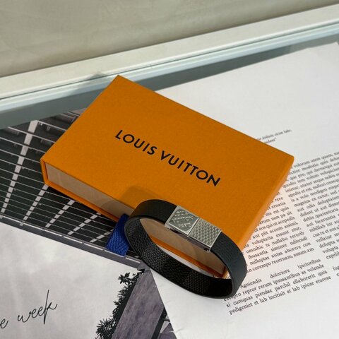 LOUIS VUITTON Damier皮手環