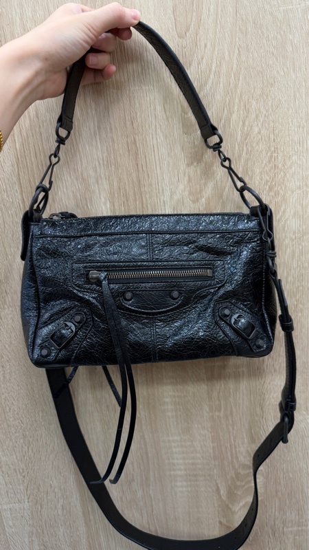 Balenciaga 黑油蠟牛皮黑釦Le City手提肩斜背包