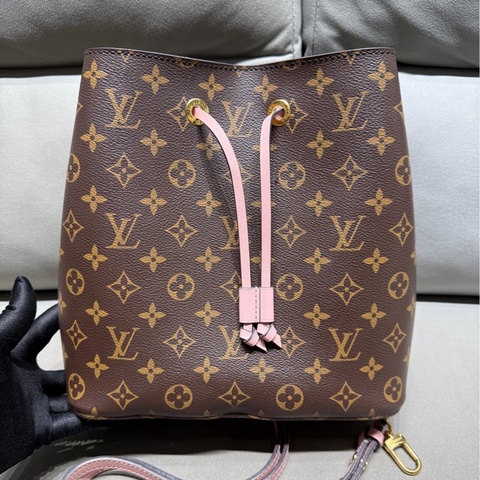 LV 路易威登粉水桶包 編號MI3138
