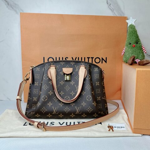 LV Rivoli PM手提斜背包