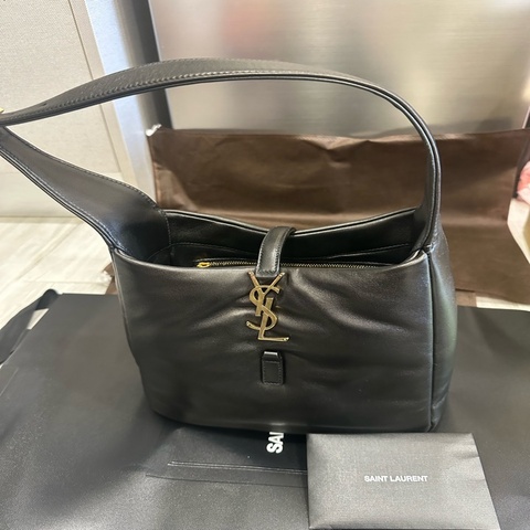 YSL 黑小羊LE 5 A 7 HOBO 小號