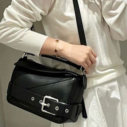羅意威Loewe Puzzle Biker Small 機車版拼圖包（小號）幾個包手提包肩背包斜背包 黑色銀扣