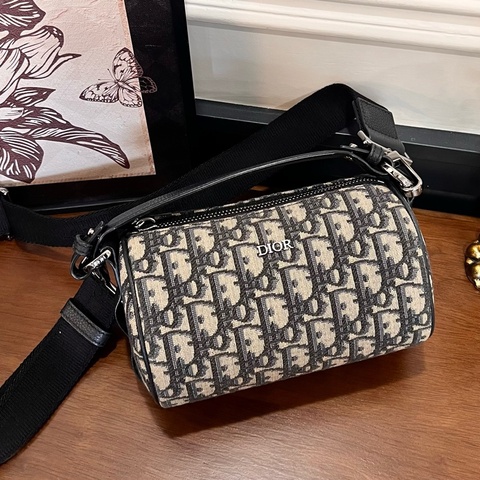 DIOR  老花圓筒包