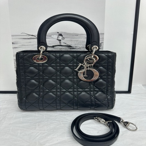 迪奧/Dior  戴妃五格黑銀羊皮，13年編碼