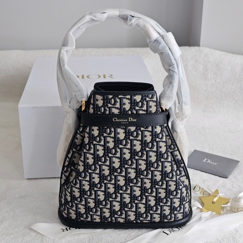 Dior c’est 中號老花水桶 全新