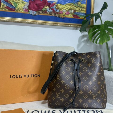 Louis Vuitton Monogram NéoNoé MM M44020 水桶包/黑色