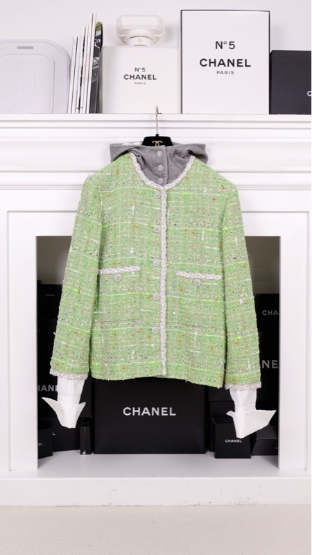 Chanel 25C海洋世界系列秀款苹果绿粗花呢连帽可拆卸两口袋外套