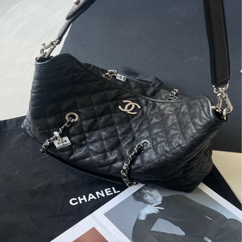 Chanel 黑銀荔枝皮2way hobo 機場包 尺寸:38*10*24