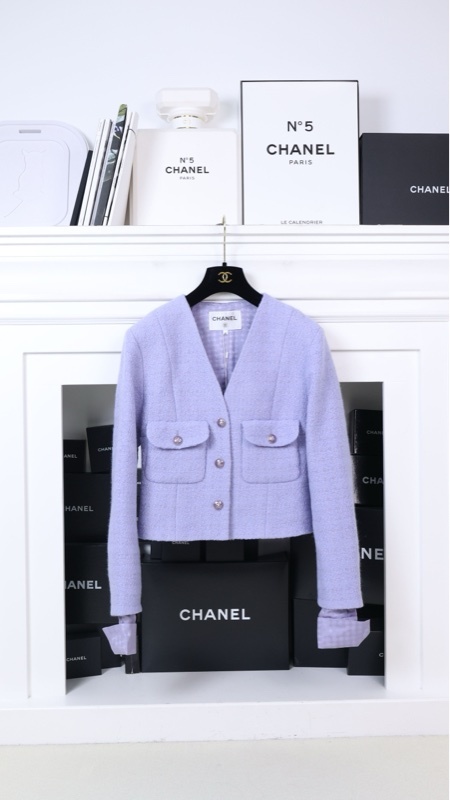 Chanel 24A曼彻斯特手工坊系列秀款紫色收腰两口外套袖口可拆卸