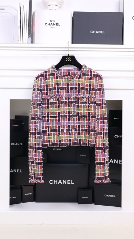 Chanel 23A达喀尔系列马赛克彩虹格纹双排扣圆领外套