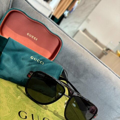 Gucci 雙槓黑色方框太陽眼鏡 GG0448S 001