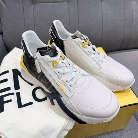 💎Han's house精品服飾💎 FENDI 芬迪 Flow 鞋 意大利製 現貨 UK 8 9 原價34500
