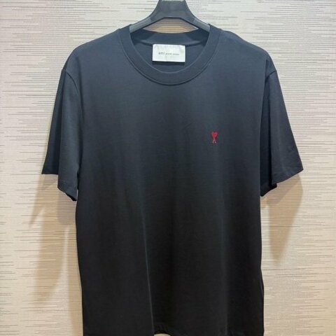 💎Han's house精品服飾💎 AMI PARIS 刺繡 愛心 短 T 黑 現貨 XL 原價6400