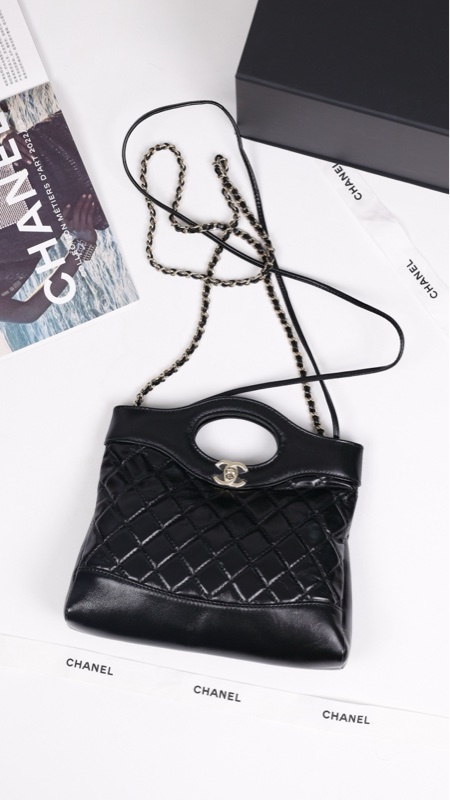Chanel 24B黑金书包扣油蜡皮31bag mini手提包单肩包