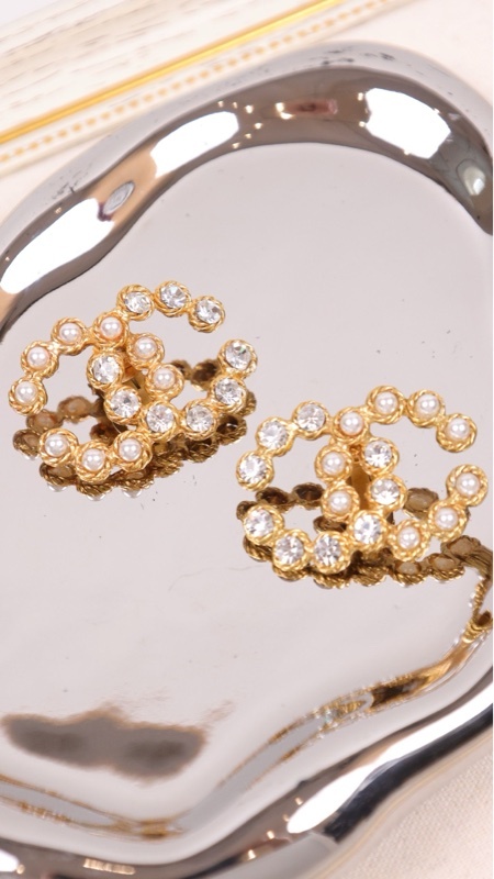 Chanel 95年芭比系列CC莱茵石耳夹