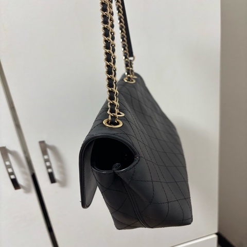 Chanel 硬底鏈條包