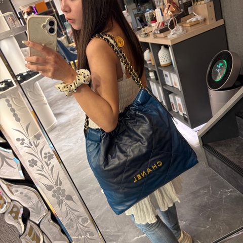 CHANEL 漸層藍金釦22包 晶片 小款