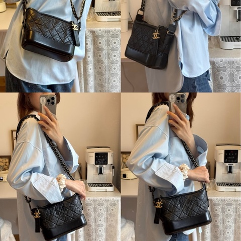 【撿漏價Full Set適合送禮👍🏻全網最便宜💫】Chanel/香奈兒  流浪包 中號 黑金保值款