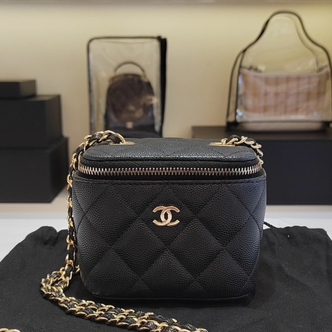 Chanel 香奈兒黑金荔枝皮化妝小盒子鏈條斜挎包