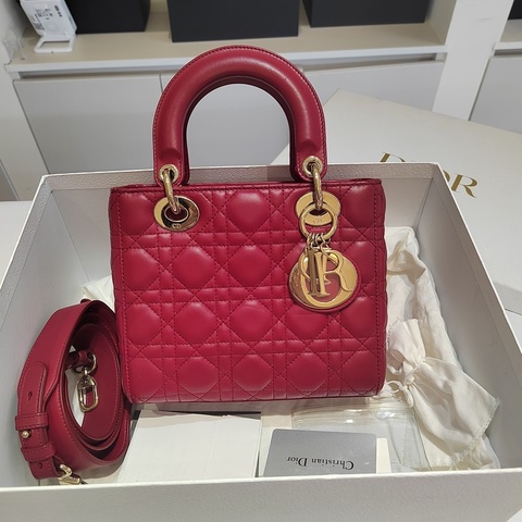 Dior/迪奧紅色四格戴妃金扣羊皮