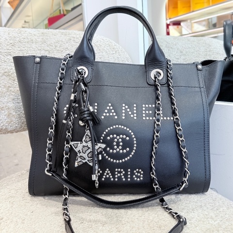 Chanel/香奈兒 荔枝紋牛皮 銀扣 黑色鏈條手提單肩兩用  尺寸：27*33
