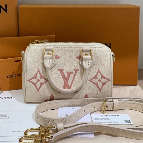 99新 Louis Vuitton路易威登 speedy nano 春秋限定款草莓牛奶包 奶白色配粉色滿印logo 滿滿少女心 迷你尺寸小巧精緻 尺寸16x7.5x10  芯片款